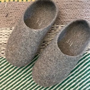 Kyrgies felted wool slippers